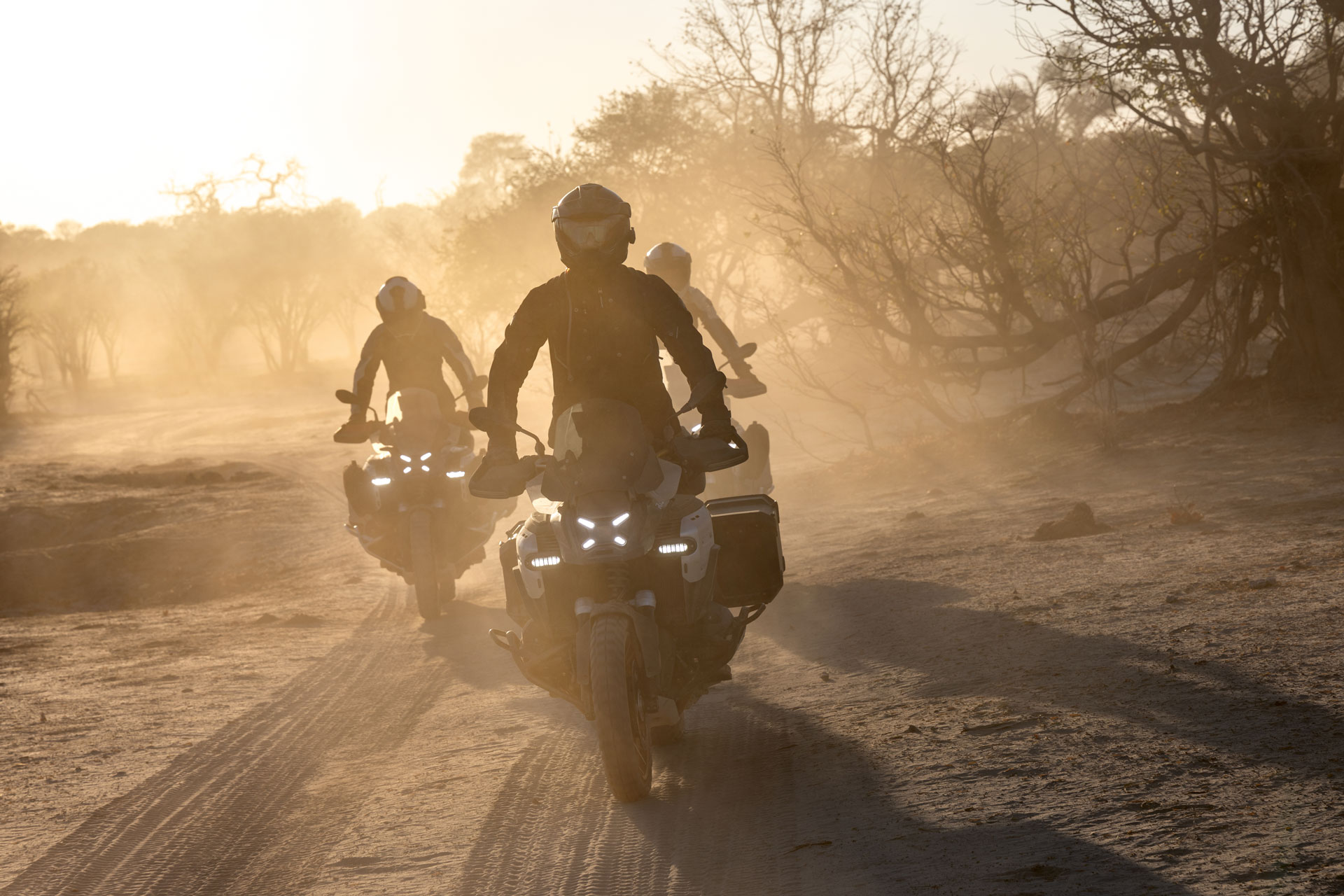 BMW Motorrad – Bildbearbeitung ZP Medienwerk BMW Motorrad – professionelle Bildbearbeitung und Retusche für internationale Werbekommunikation, ZP Medienwerk München