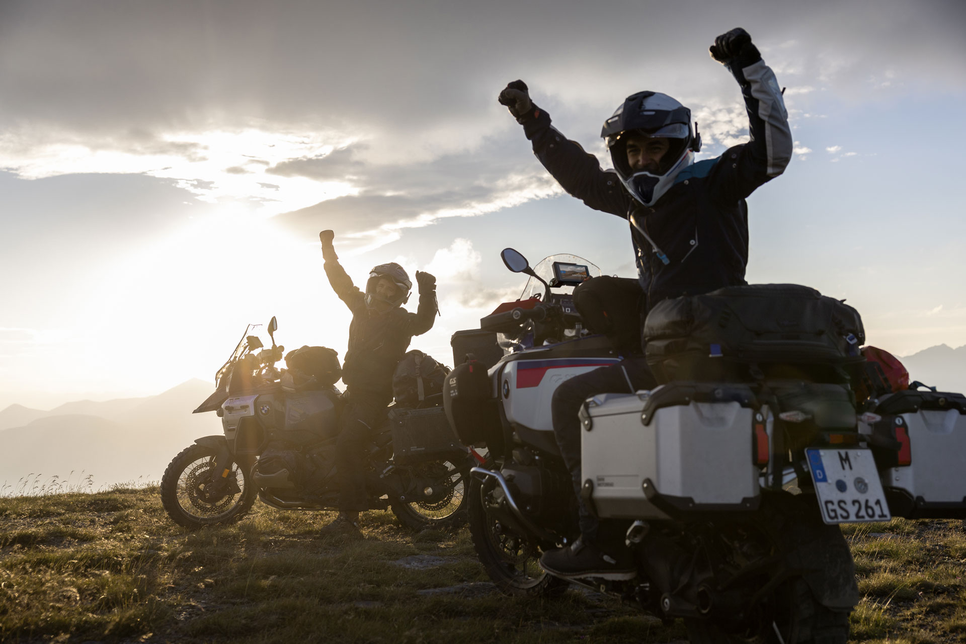 BMW Motorrad – Bildbearbeitung ZP Medienwerk BMW Motorrad – professionelle Bildbearbeitung und Retusche für internationale Werbekommunikation, ZP Medienwerk München