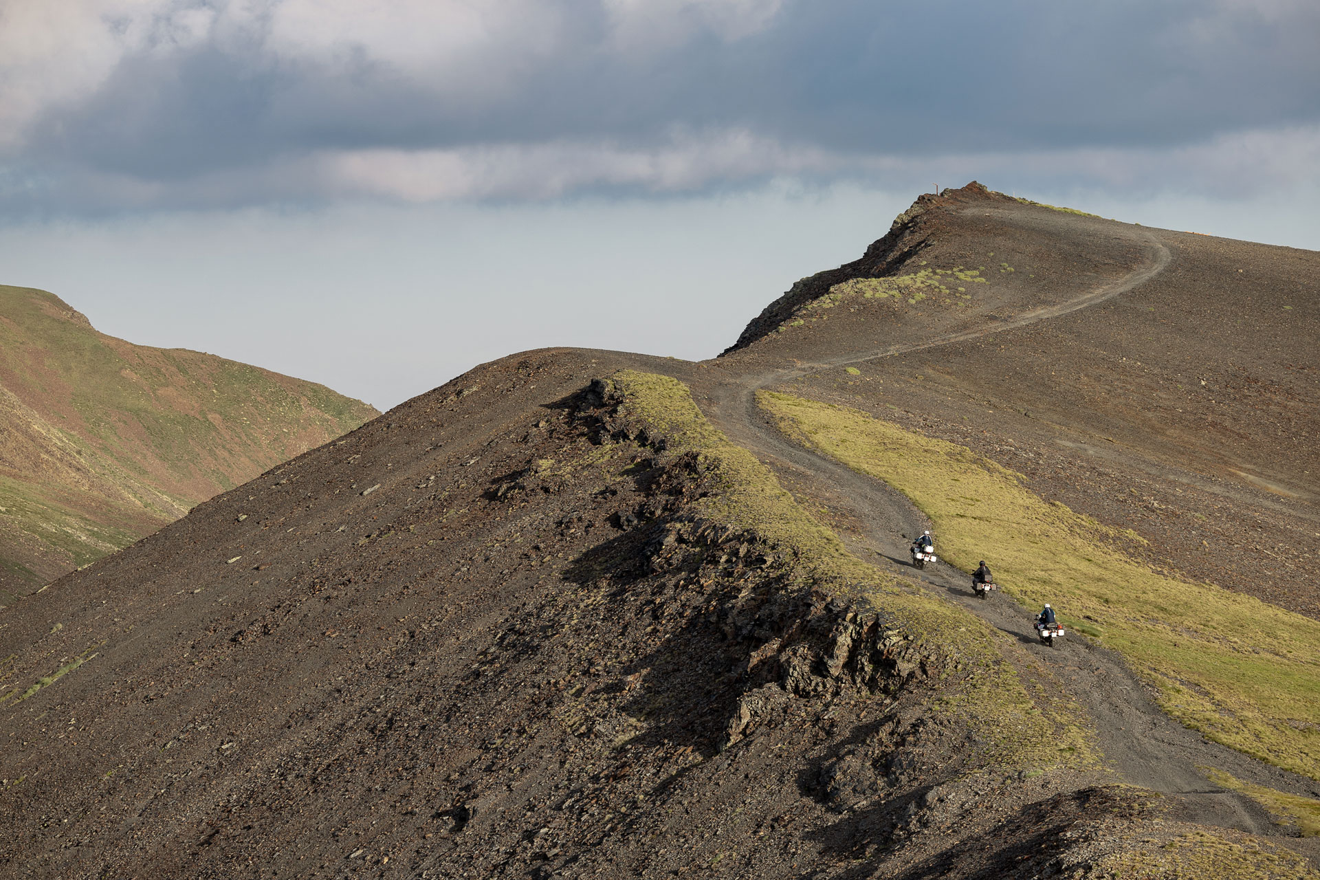 BMW Motorrad – Bildbearbeitung ZP Medienwerk BMW Motorrad – professionelle Bildbearbeitung und Retusche für internationale Werbekommunikation, ZP Medienwerk München
